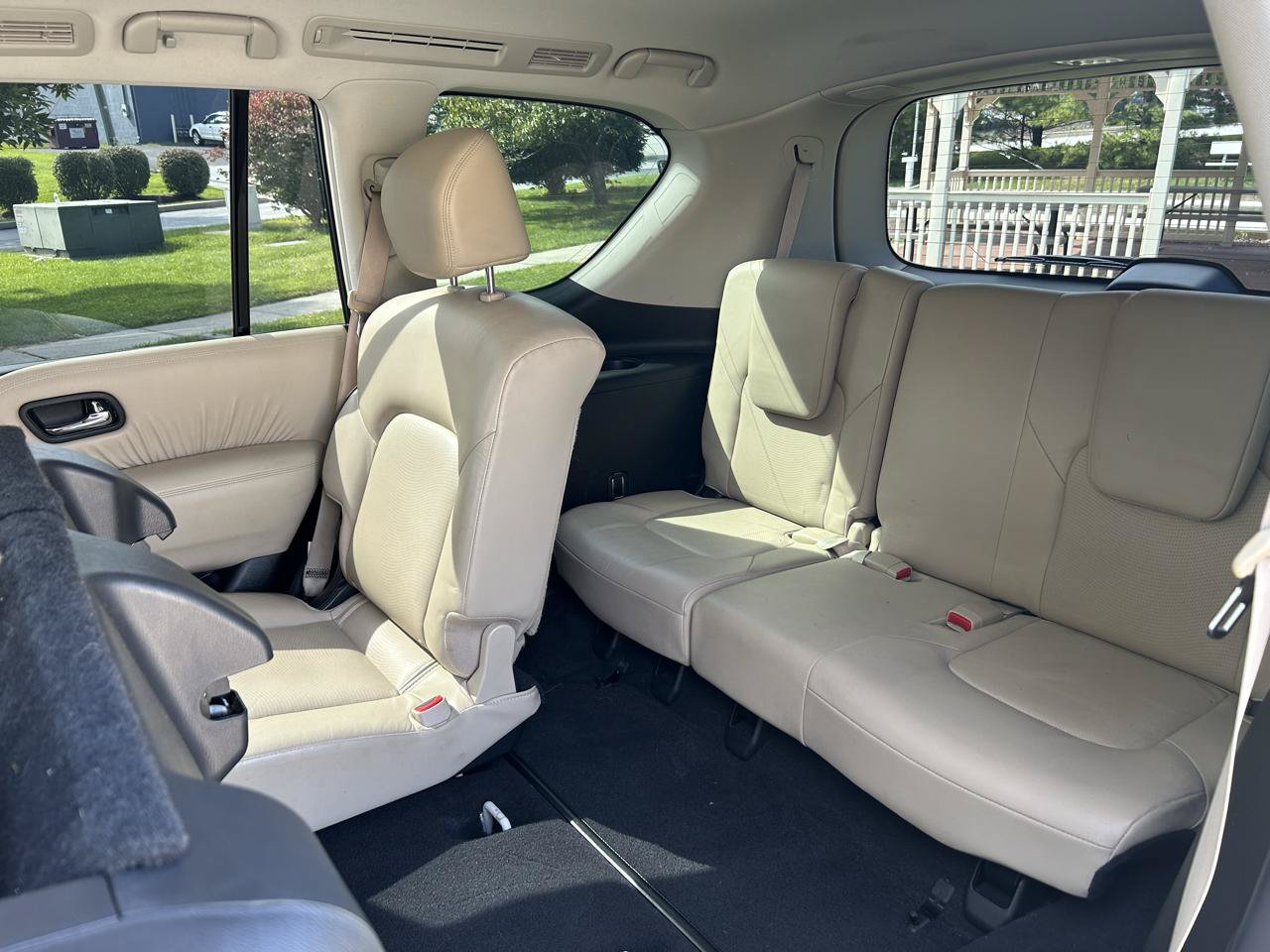 Used 2017 Nissan Armada Platinum w/ Interior Lighting Package AWD/4WD image 15