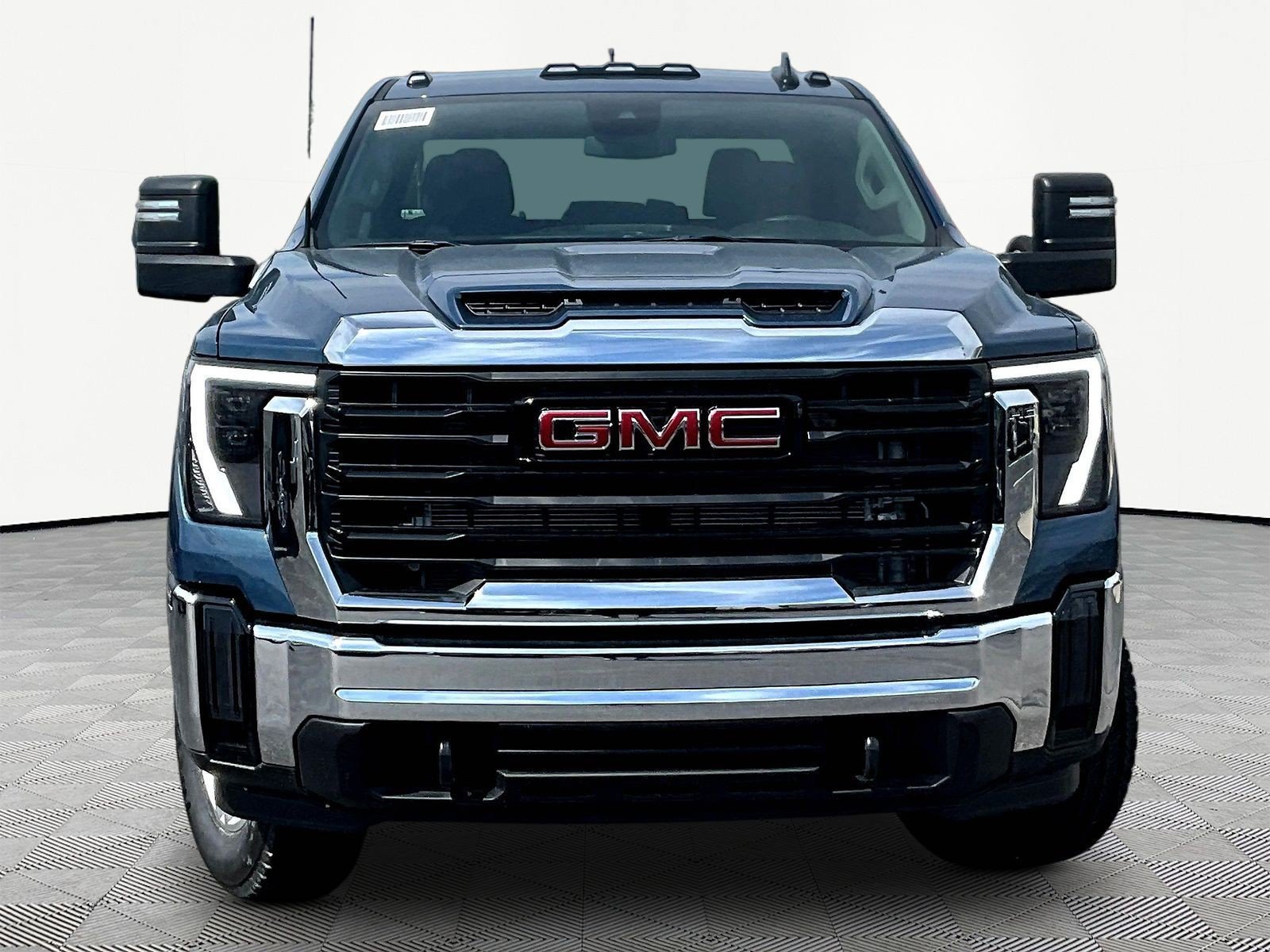 New 2026 GMC Sierra 2500 Pro AWD/4WD image 2