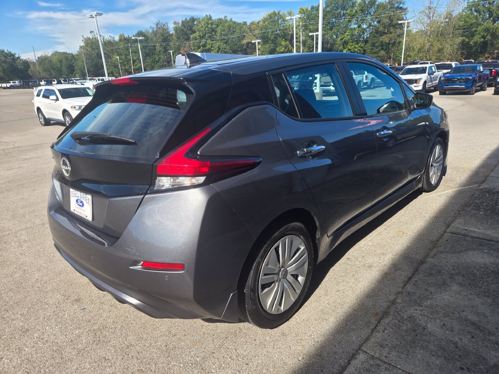 Used 2023 Nissan Leaf S FWD image 4