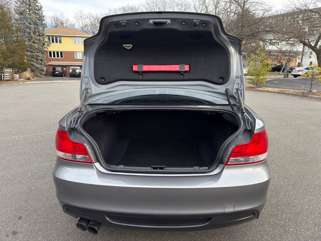 Used 2010 BMW 135i Coupe image 18