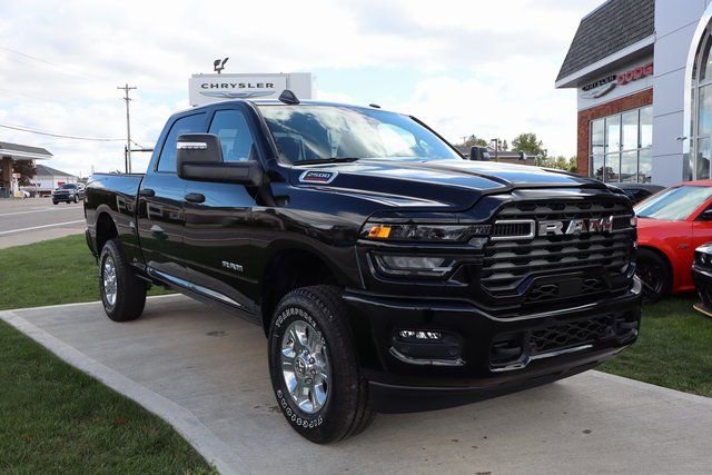 Used 2025 RAM 2500 Big Horn AWD/4WD image 3