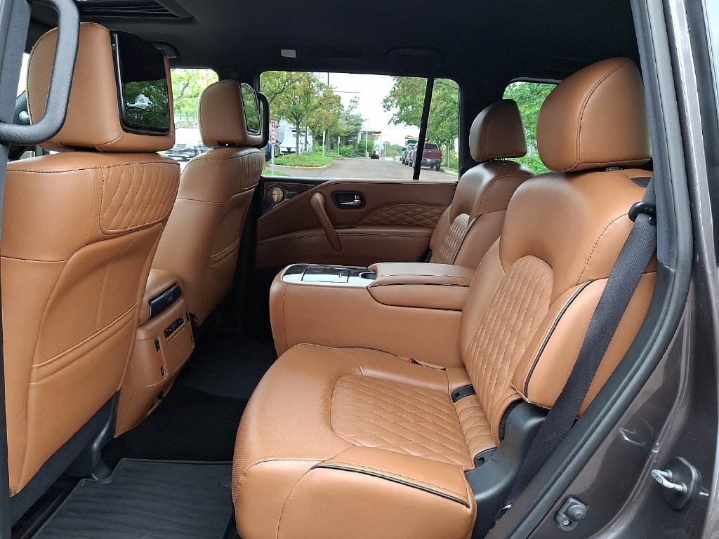 Certified 2023 INFINITI QX80 Sensory w/ Cargo Package AWD/4WD image 11