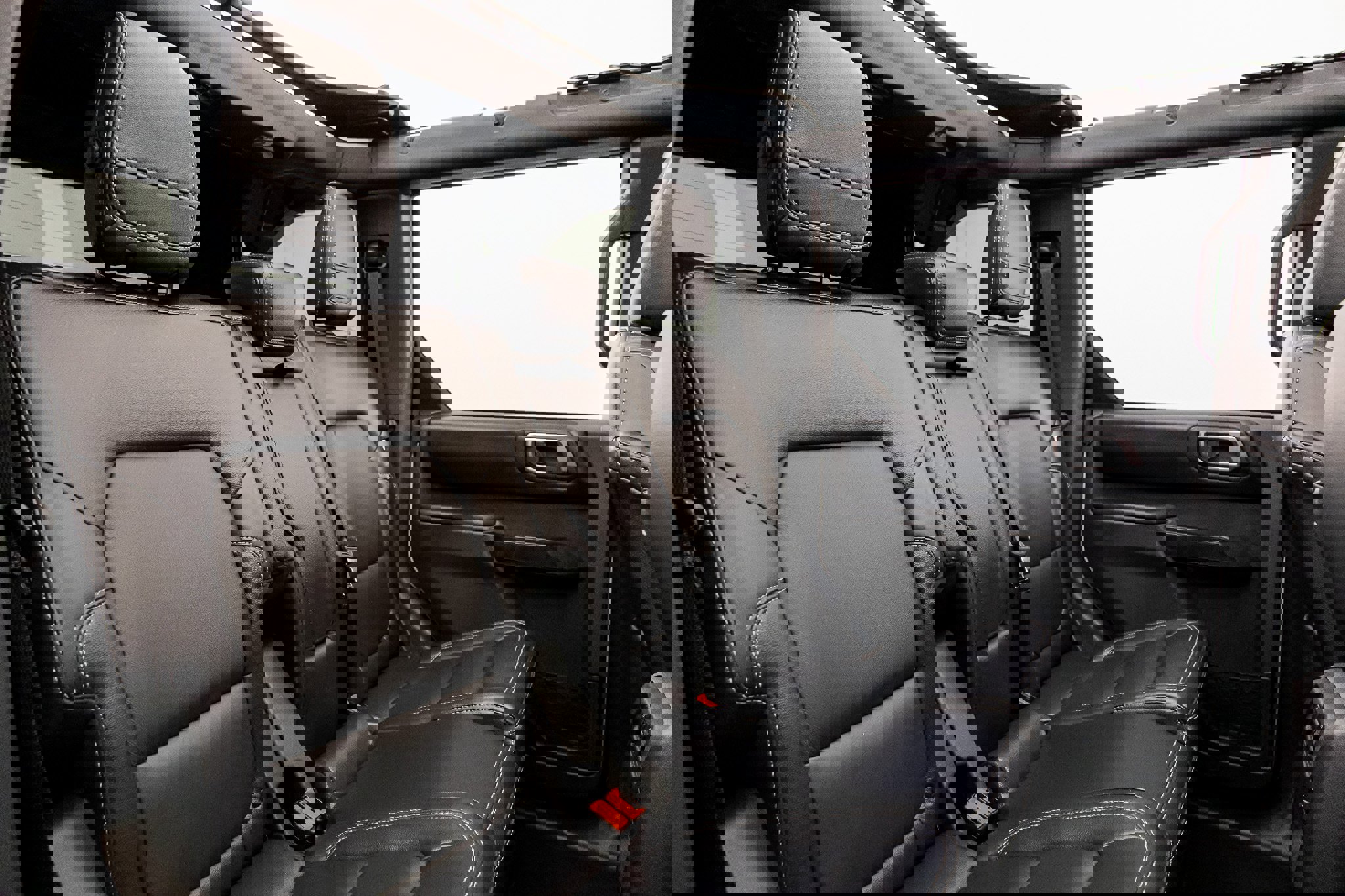 Used 2025 Ford Bronco Outer Banks w/ Sasquatch Package image 34