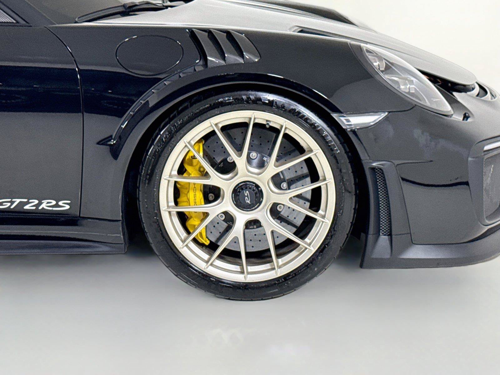 Used 2018 Porsche 911 GT2 RS RWD image 40