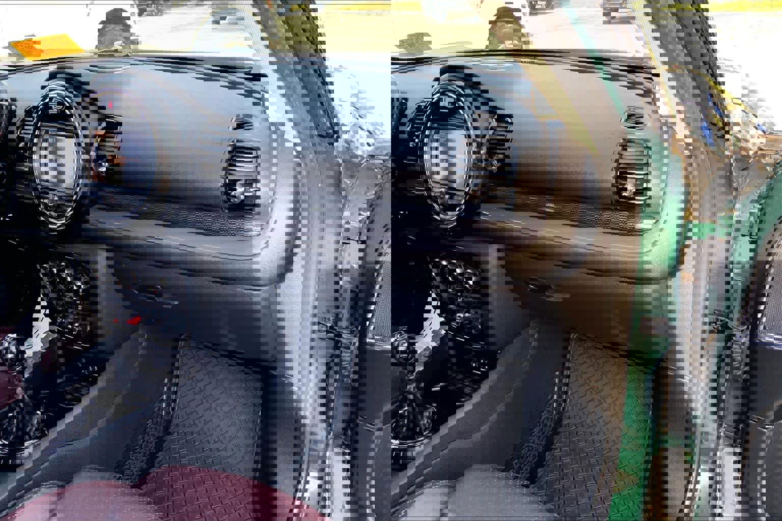 Used 2017 MINI Cooper Clubman S image 16