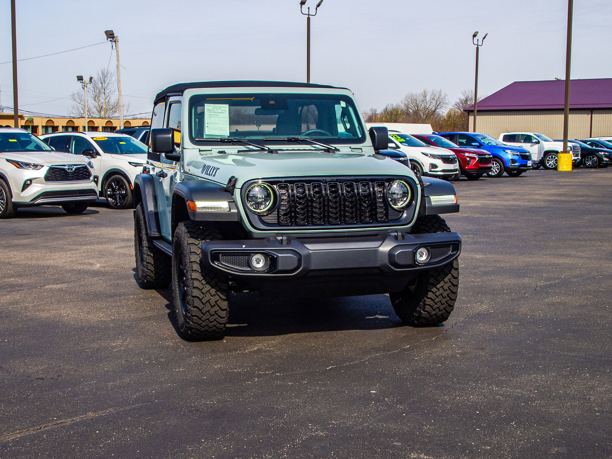 Used 2024 Jeep Wrangler Willys AWD/4WD image 10
