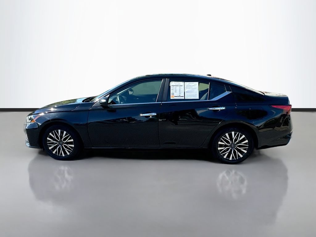 Certified 2025 Nissan Altima 2.5 SV FWD image 4