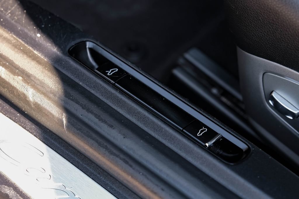 Used 2014 Porsche 911 Carrera image 32