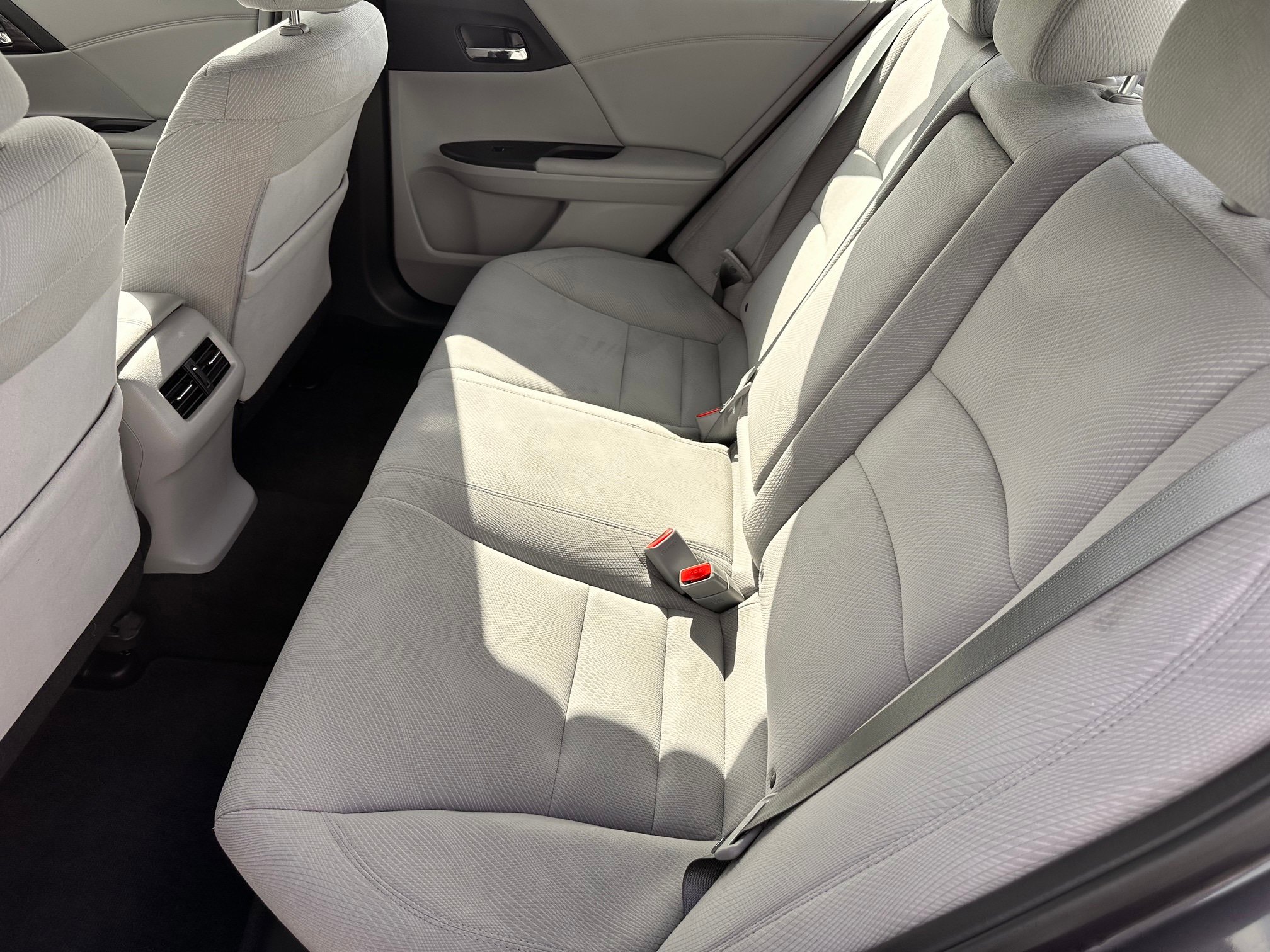 Used 2016 Honda Accord EX image 6