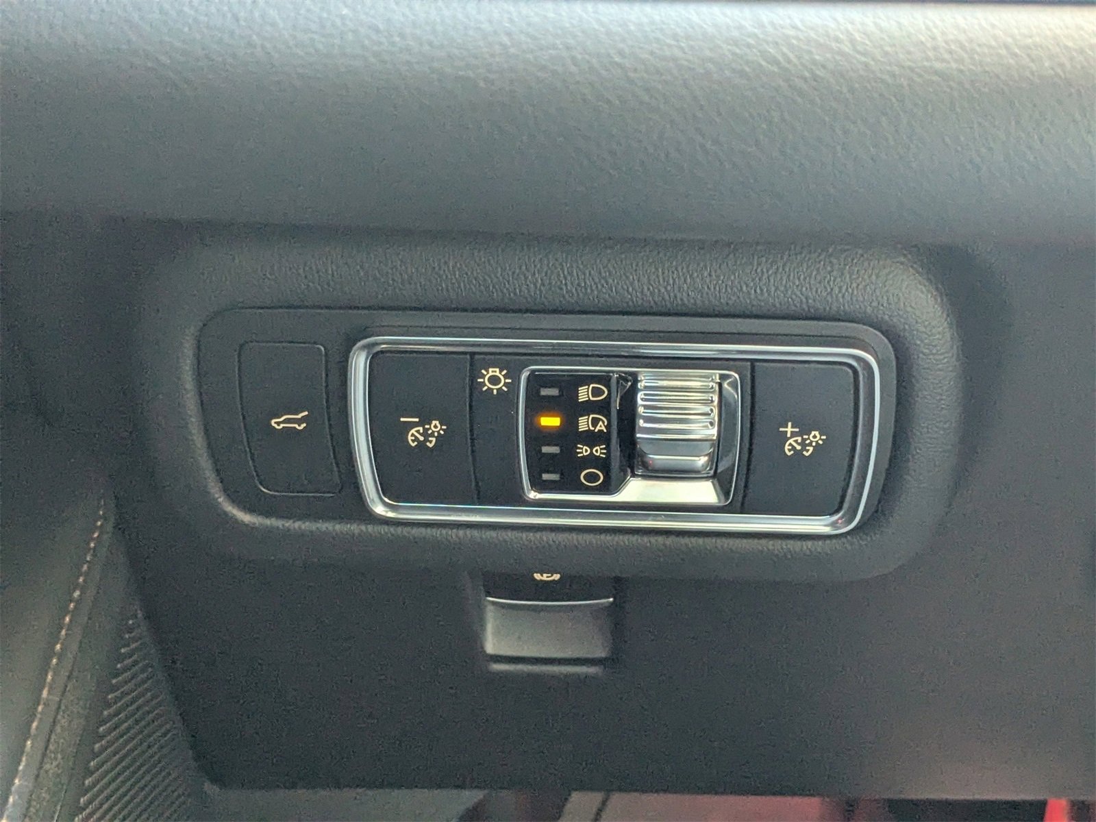 Used 2024 Lincoln Nautilus Reserve w/ Jet Appearance Package (87T) image 27