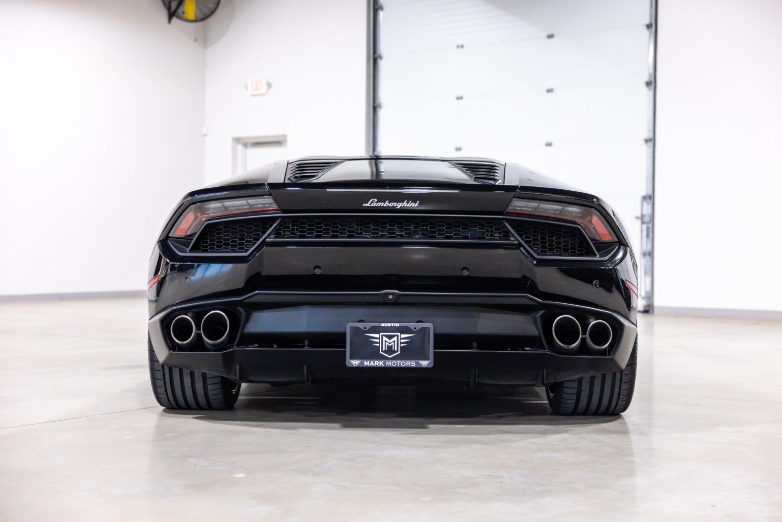 Used 2017 Lamborghini Huracan LP 580-2 RWD image 5