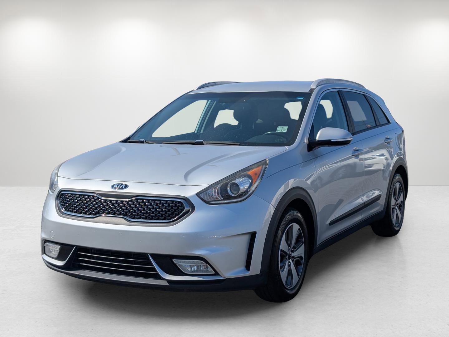 Used 2018 Kia Niro EX