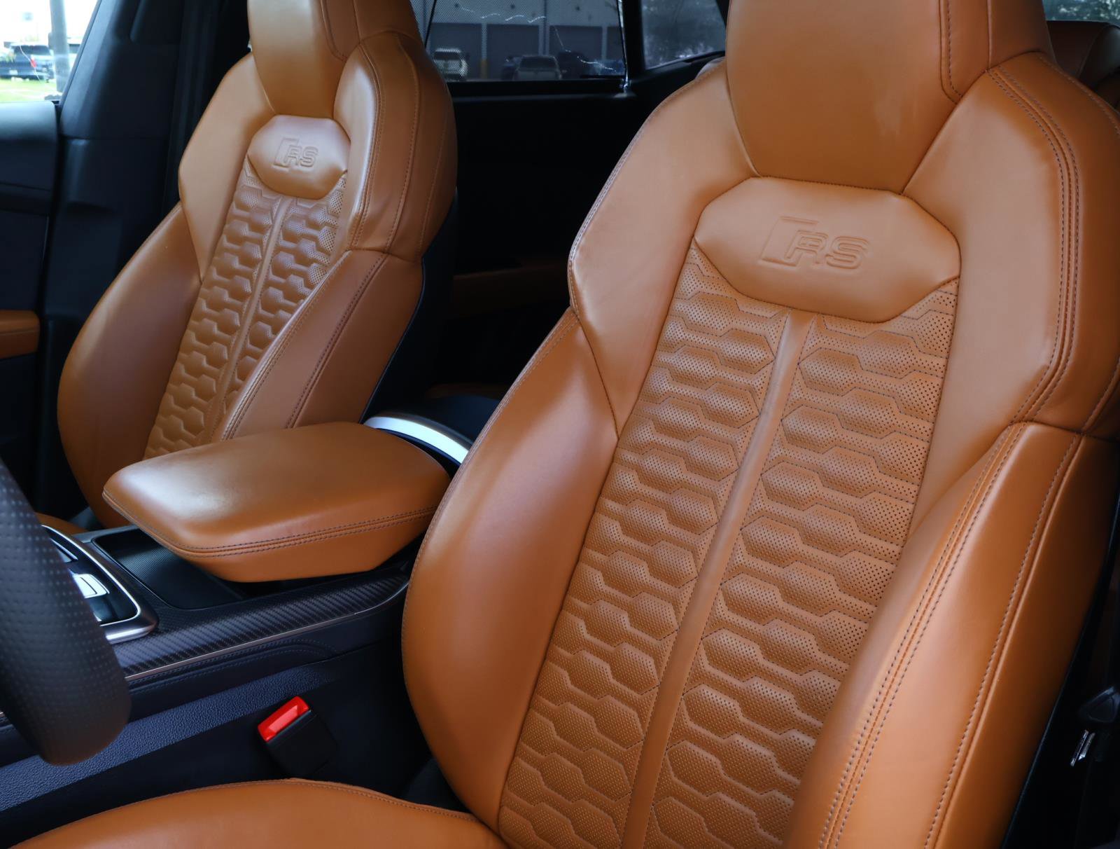 Used 2024 Audi RS Q8 w/ Black Optic Package image 15