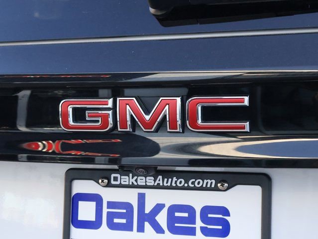 Used 2025 GMC Acadia Elevation image 19