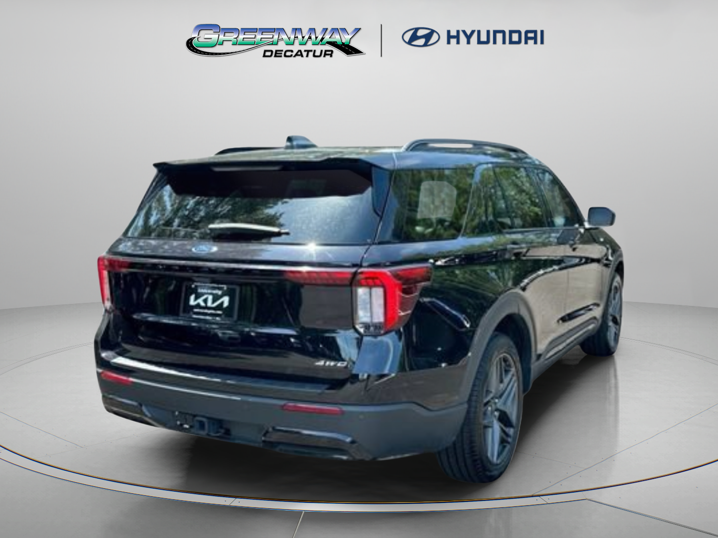 Used 2025 Ford Explorer ST-Line w/ ST-Line Street Pack AWD/4WD image 8
