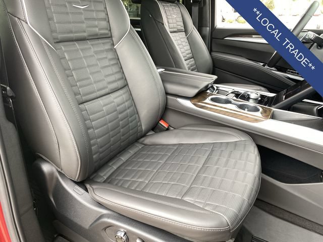 Used 2026 Cadillac Escalade Platinum Sport w/ LPO, ONYX Package AWD/4WD image 11
