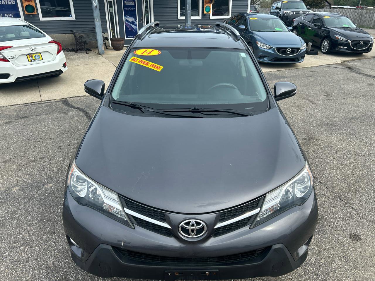 Used 2014 Toyota RAV4 XLE AWD/4WD image 7