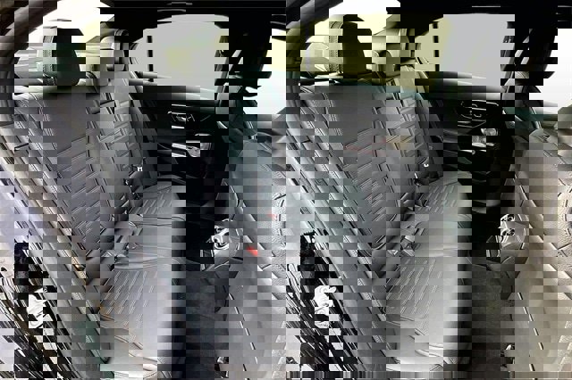 Used 2025 Mercedes-Benz C 300 4MATIC Sedan image 28