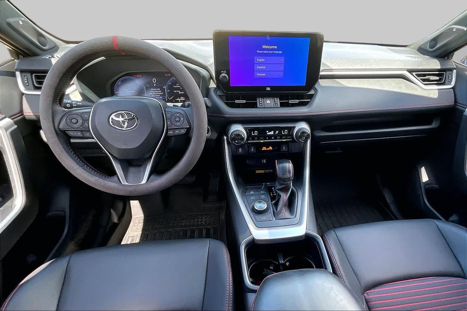 Used 2025 Toyota RAV4 XSE AWD/4WD image 16