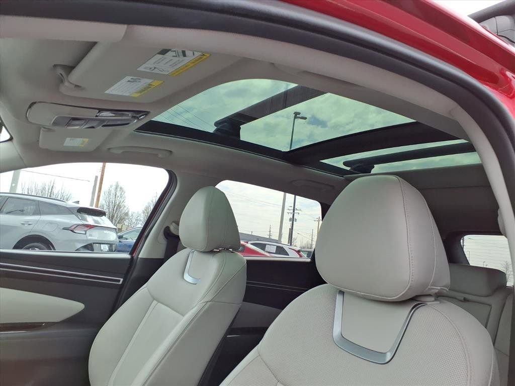 Used 2022 Hyundai Tucson Limited image 14