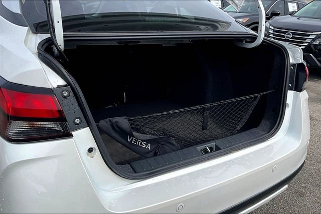 Certified 2024 Nissan Versa SV w/ Electronics Package image 33