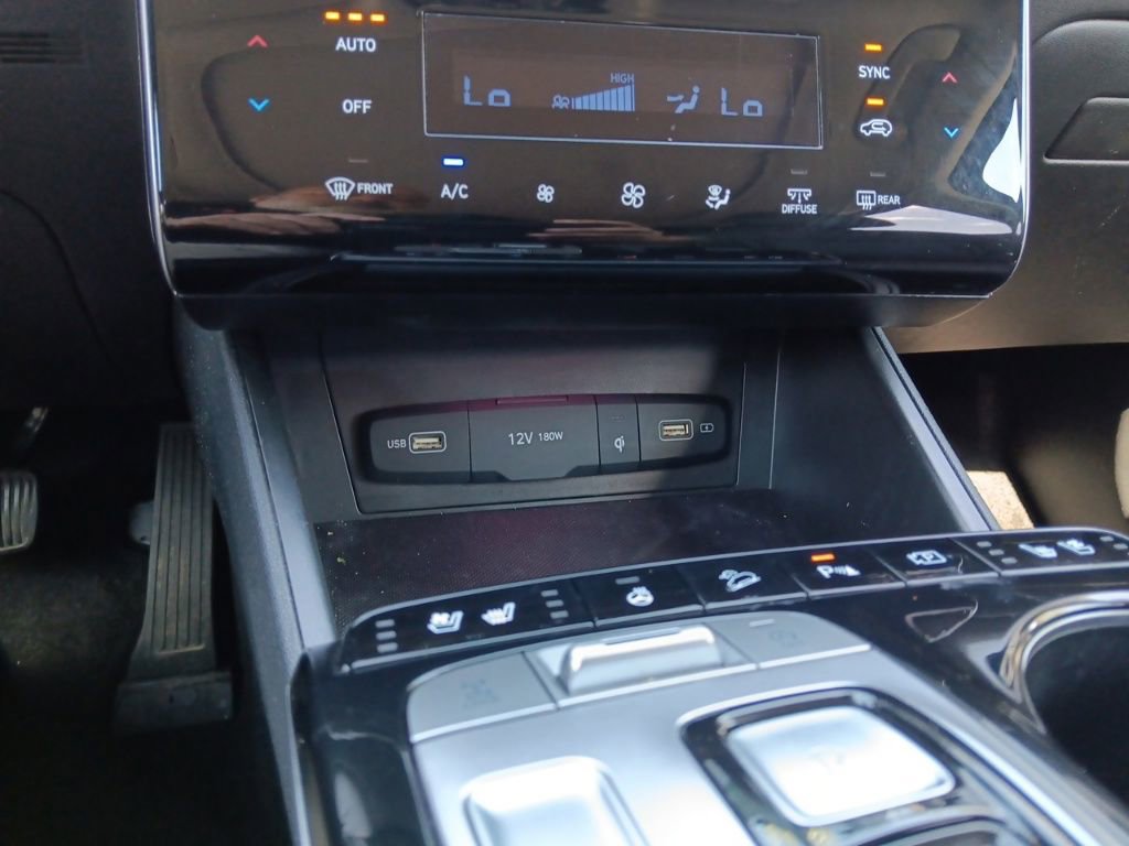 Used 2022 Hyundai Tucson Limited w/ Cargo Package image 21