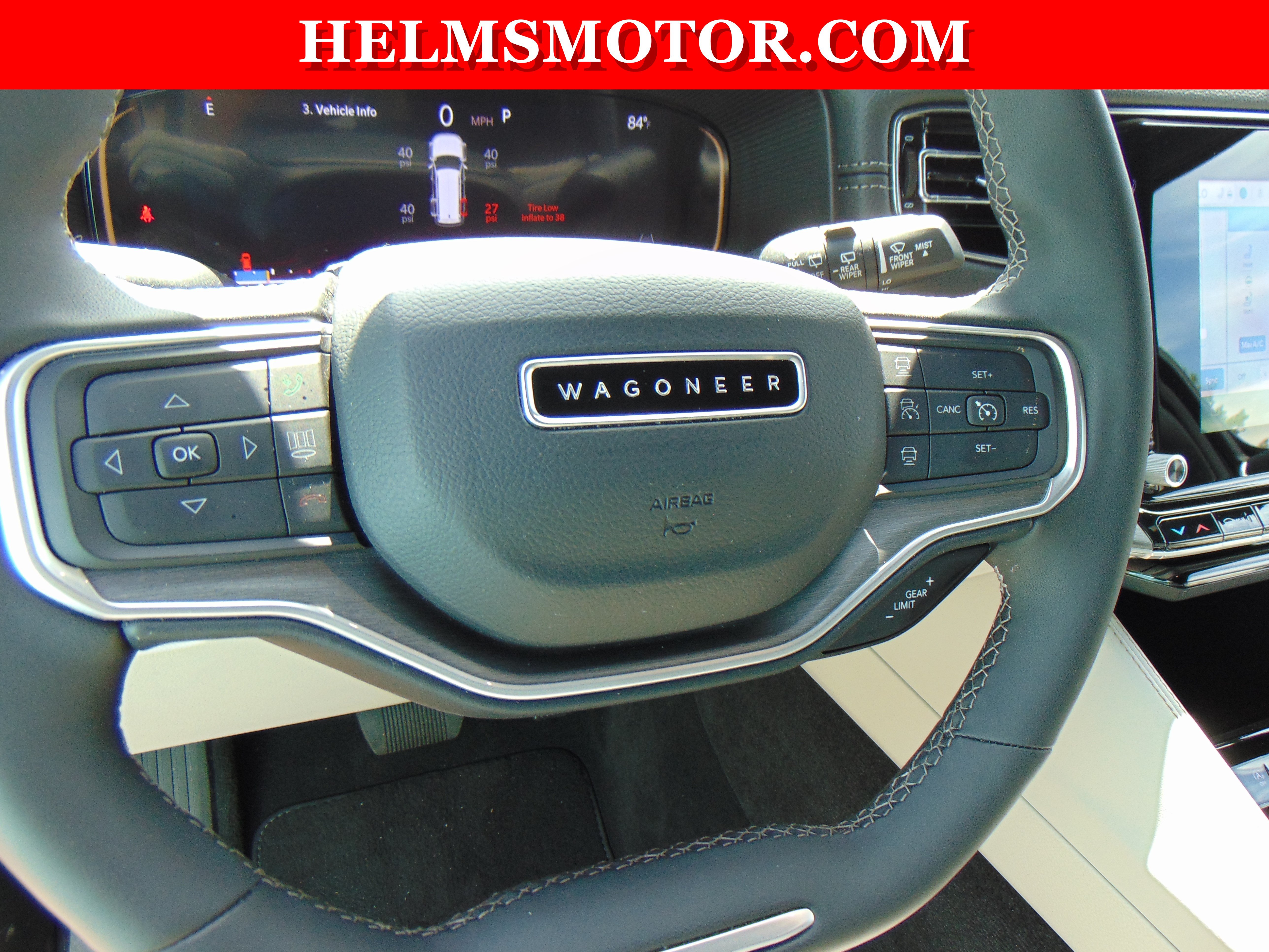 Certified 2025 Jeep Wagoneer L 4WD image 28