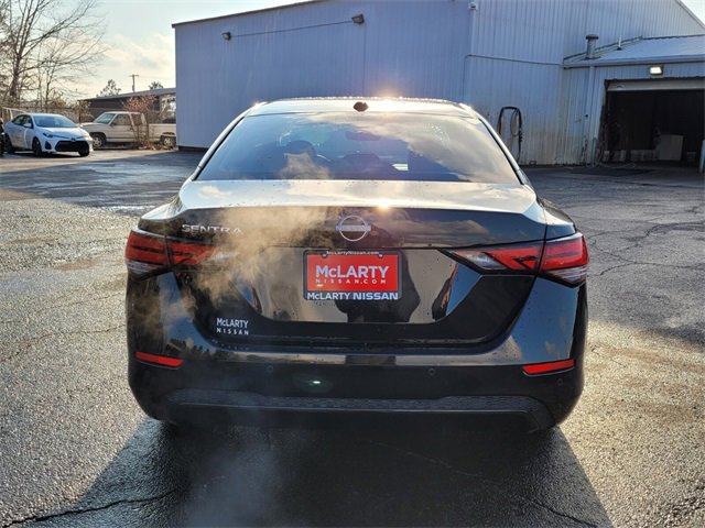 Certified 2025 Nissan Sentra SV image 10