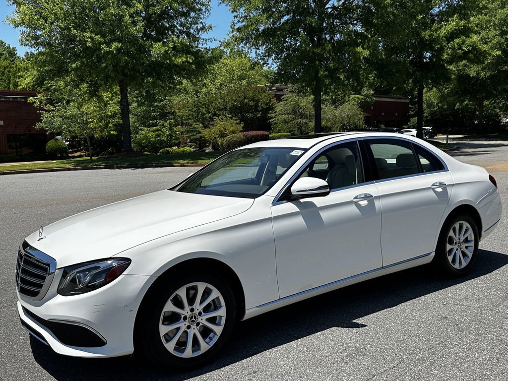 Used 2018 Mercedes-Benz E 300 image 4