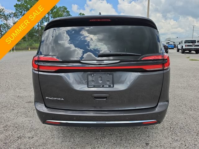 Certified 2023 Chrysler Pacifica Touring-L FWD image 5