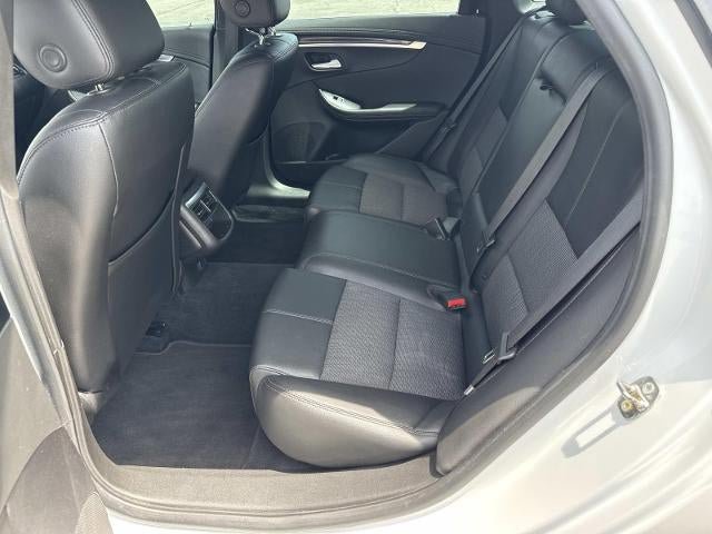 Used 2019 Chevrolet Impala LT FWD image 14