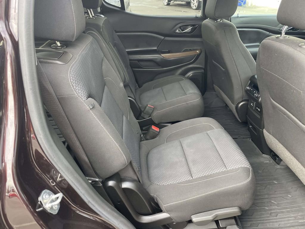 Used 2021 GMC Acadia SLE w/ Driver Convenience Package image 46