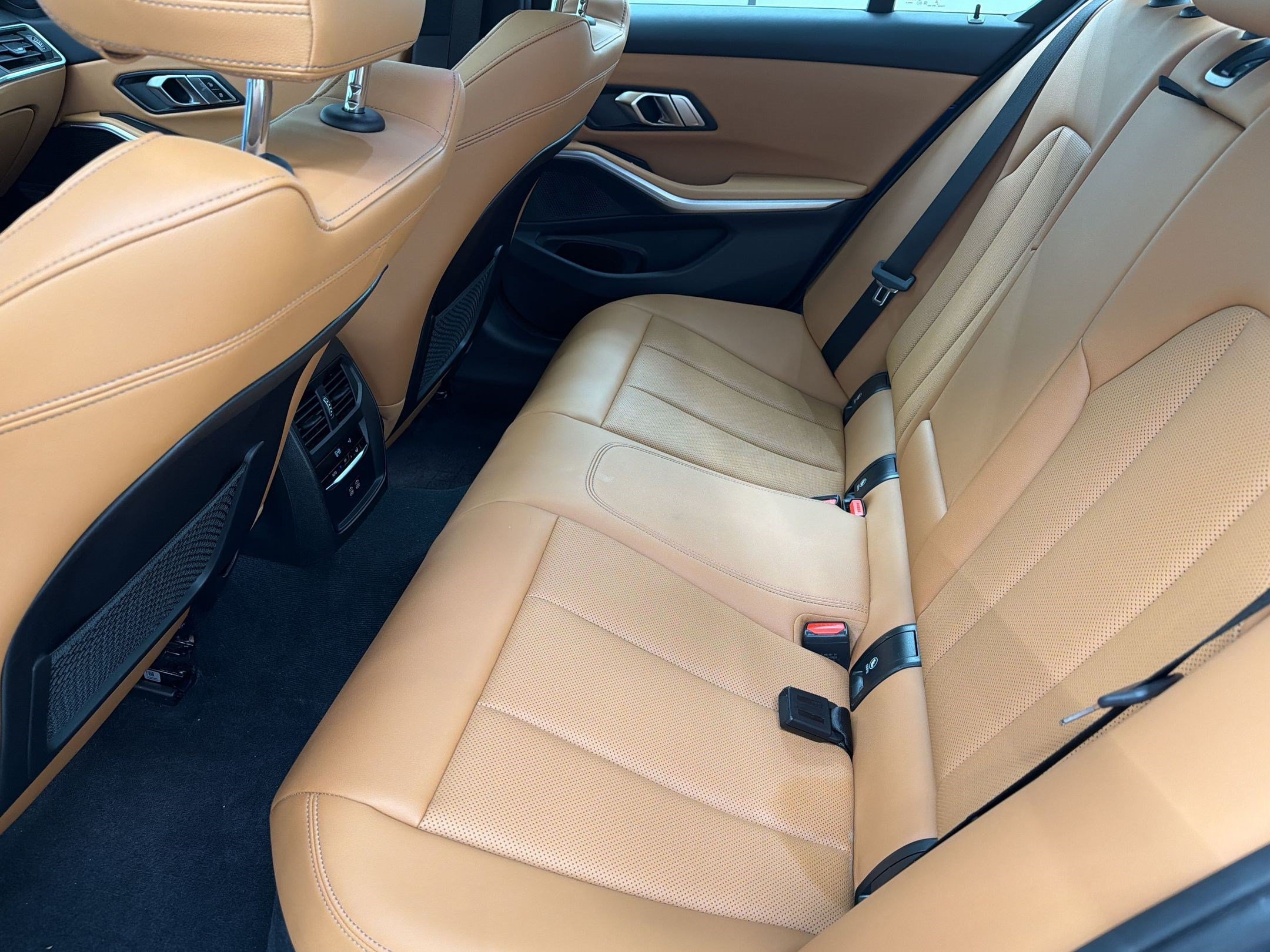 Used 2023 BMW 330i Sedan w/ Premium Package RWD image 14
