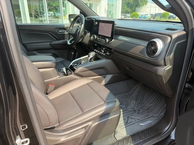 Used 2023 Chevrolet Colorado LT w/ LT Convenience Package III AWD/4WD image 15
