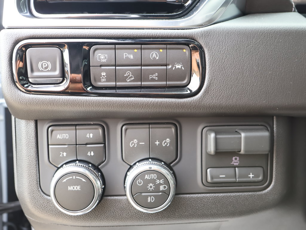 New 2026 GMC Yukon Denali w/ Advanced Technology Package AWD/4WD image 13