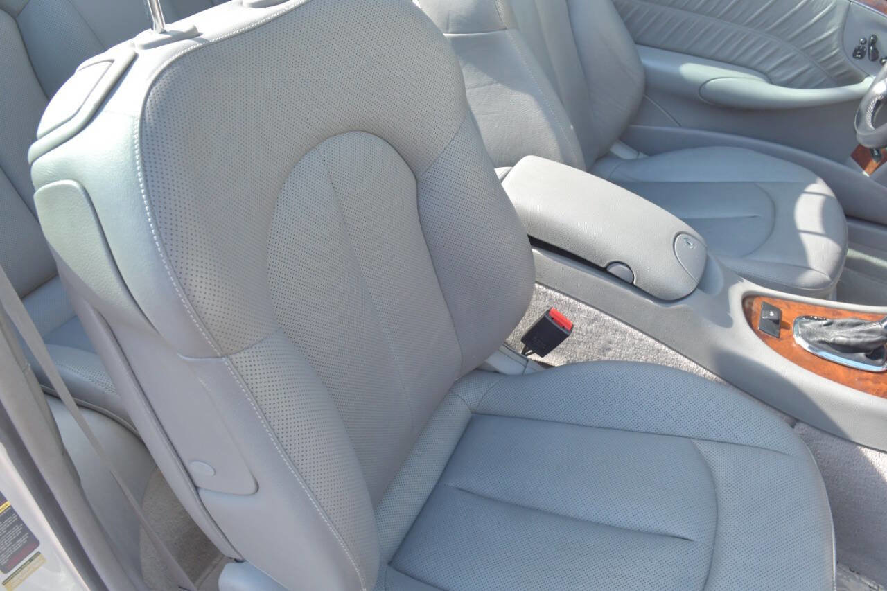 Used 2006 Mercedes-Benz CLK 350 Cabriolet image 30