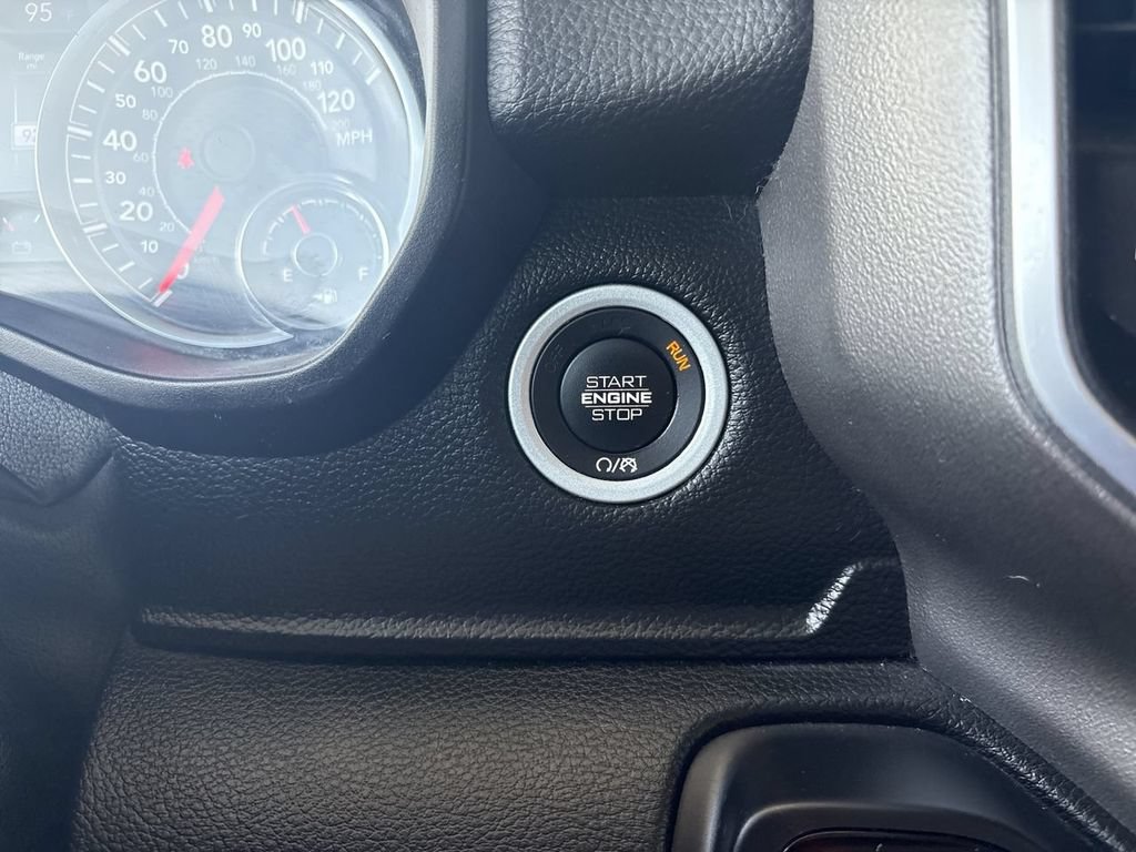 Used 2019 RAM 1500 Big Horn AWD/4WD image 16