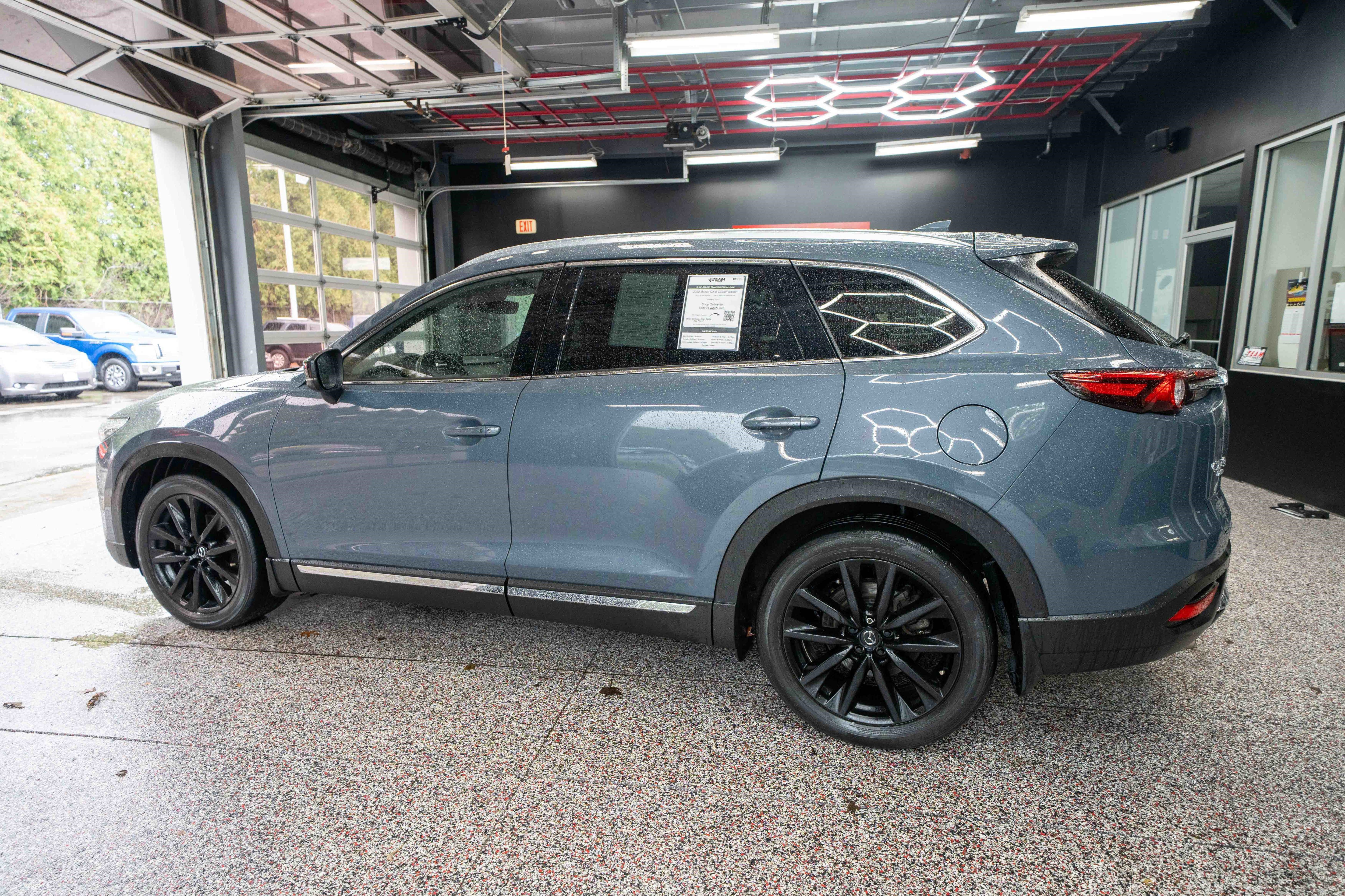 Used 2023 MAZDA CX-9 Carbon Edition image 2