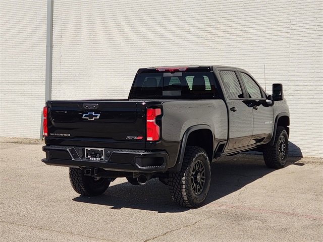 New 2026 Chevrolet Silverado 2500 ZR2 image 4