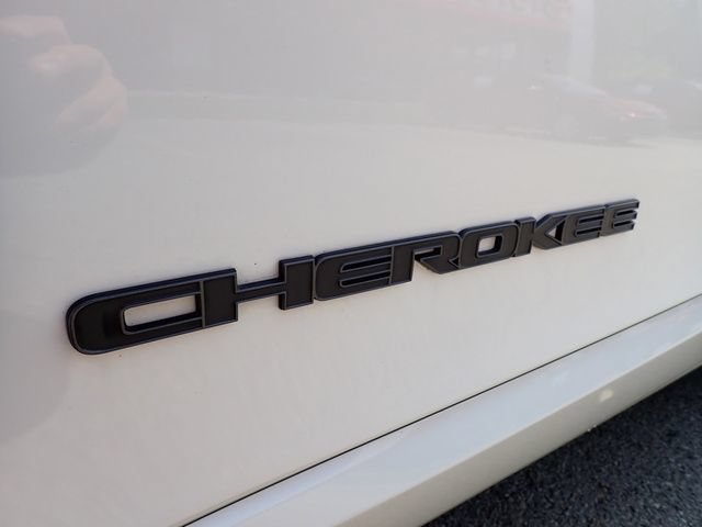 Used 2019 Jeep Cherokee High Altitude AWD/4WD image 12