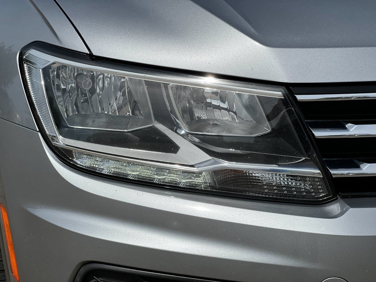 Used 2021 Volkswagen Tiguan SE FWD image 36