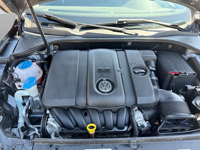 Used 2014 Volkswagen Passat 2.5 S FWD image 17