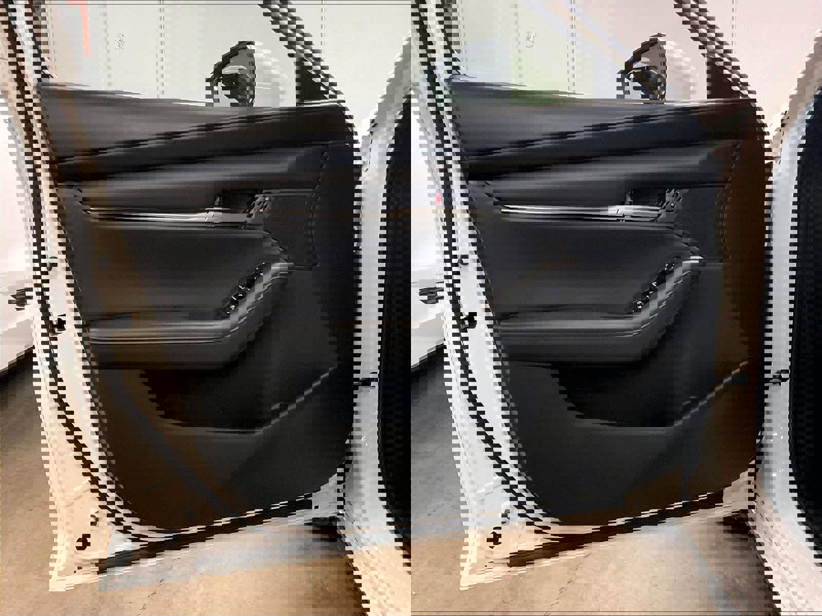 Used 2020 MAZDA MAZDA3 Hatchback image 24