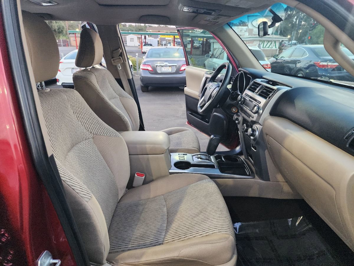 Used 2011 Toyota 4Runner SR5 image 15