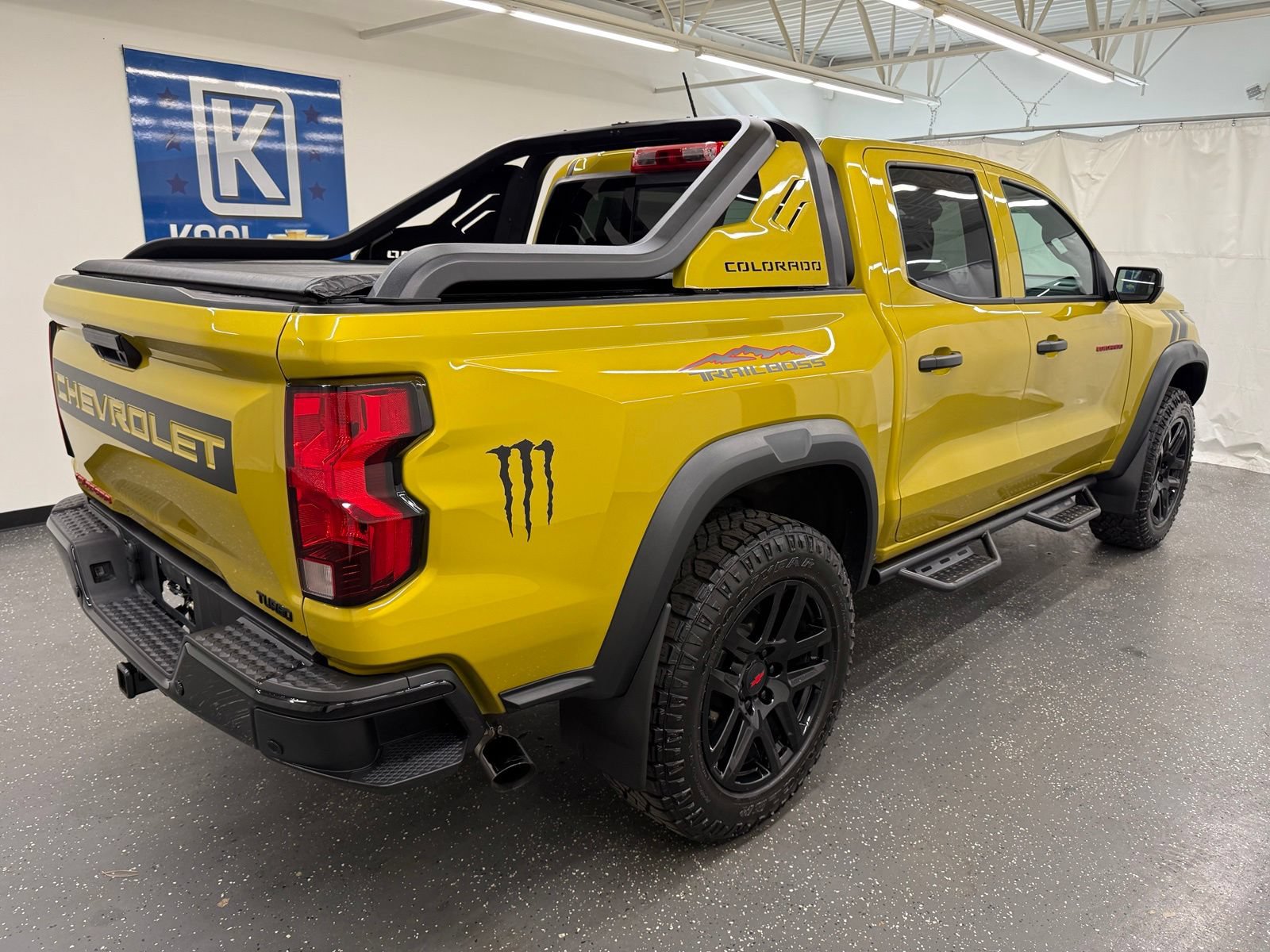 Used 2023 Chevrolet Colorado Trail Boss w/ LPO, Skid Plate Package AWD/4WD image 2