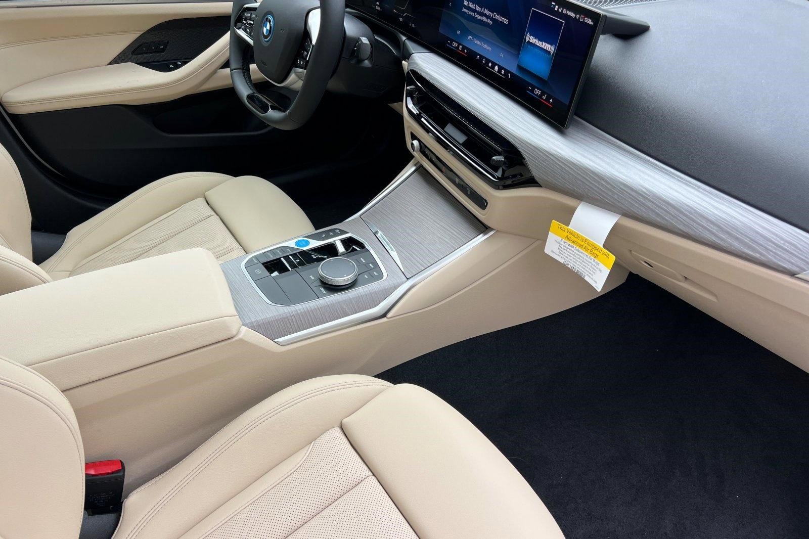 Used 2025 BMW i4 xDrive40i w/ Premium Package image 28