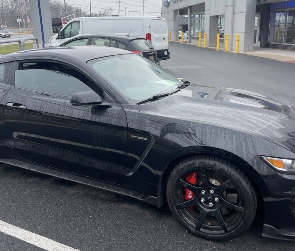 Used 2017 Ford Mustang Shelby GT350R w/ GT350R Equipment Group 920A image 27