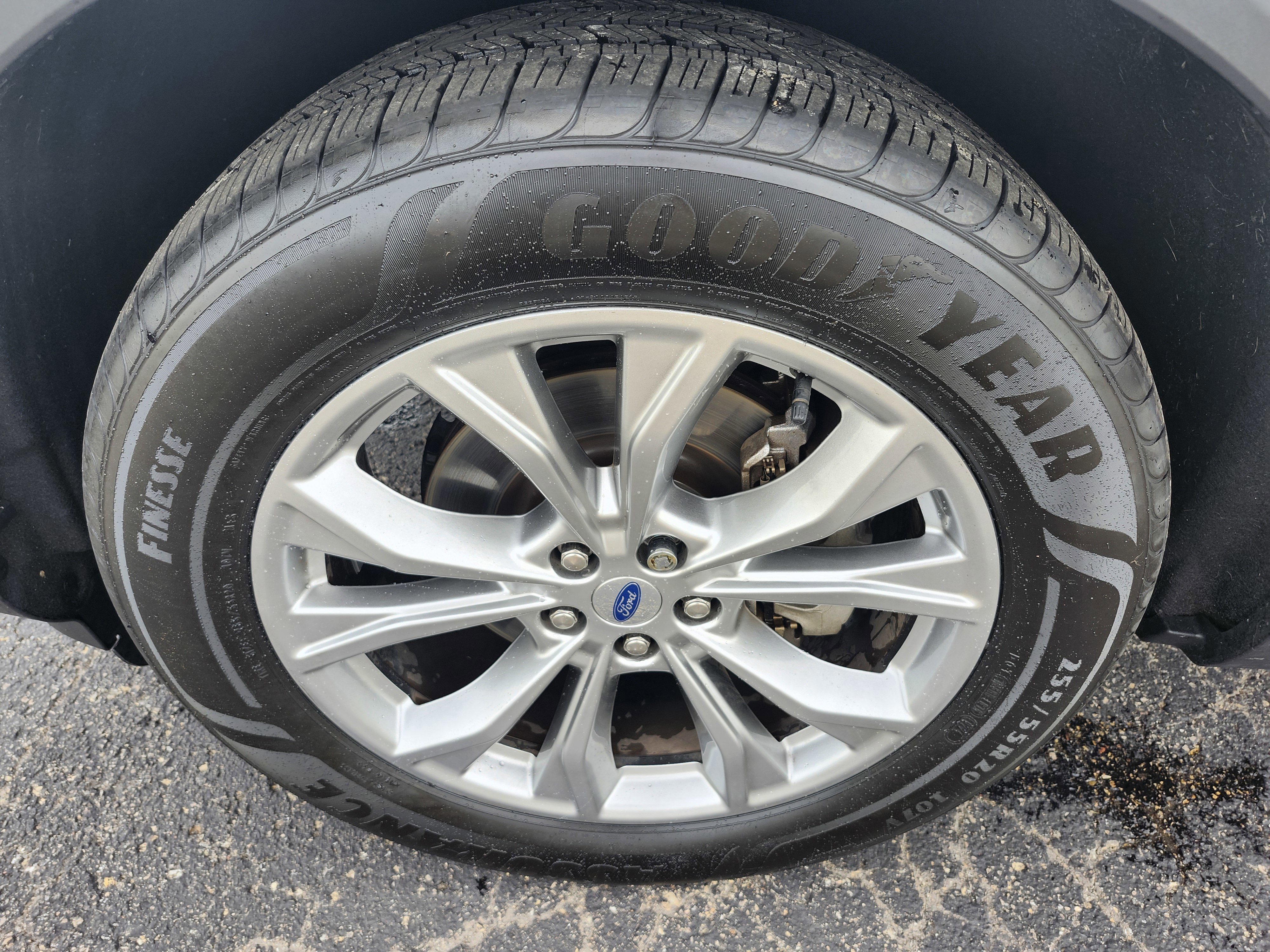 Used 2023 Ford Explorer XLT w/ Equipment Group 202A image 33