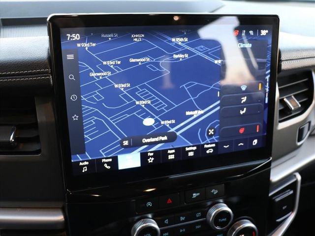 Used 2024 Ford Expedition XLT image 22