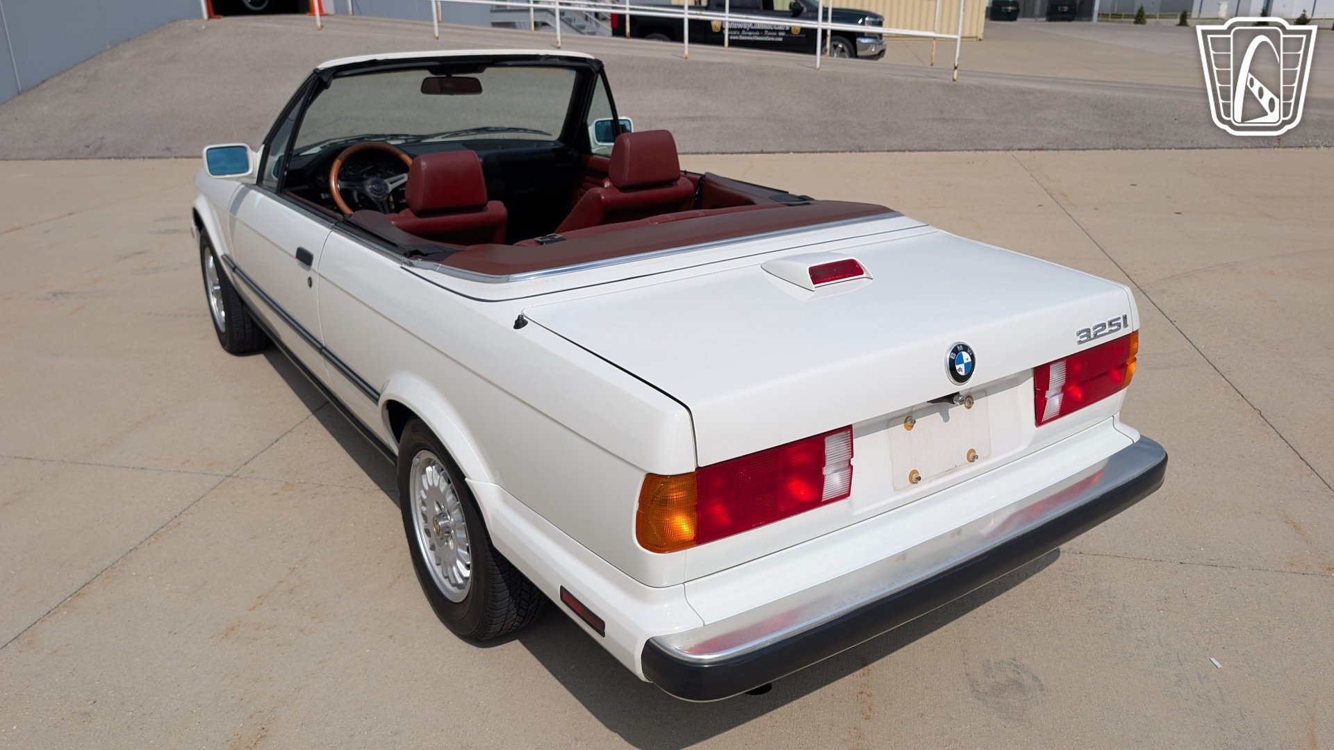 Used 1987 BMW 325i Convertible RWD image 8
